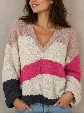 POL Bouclé V-Neck Colorblock Popcorn Knit Sweater in Pink, Cream & Black Size L